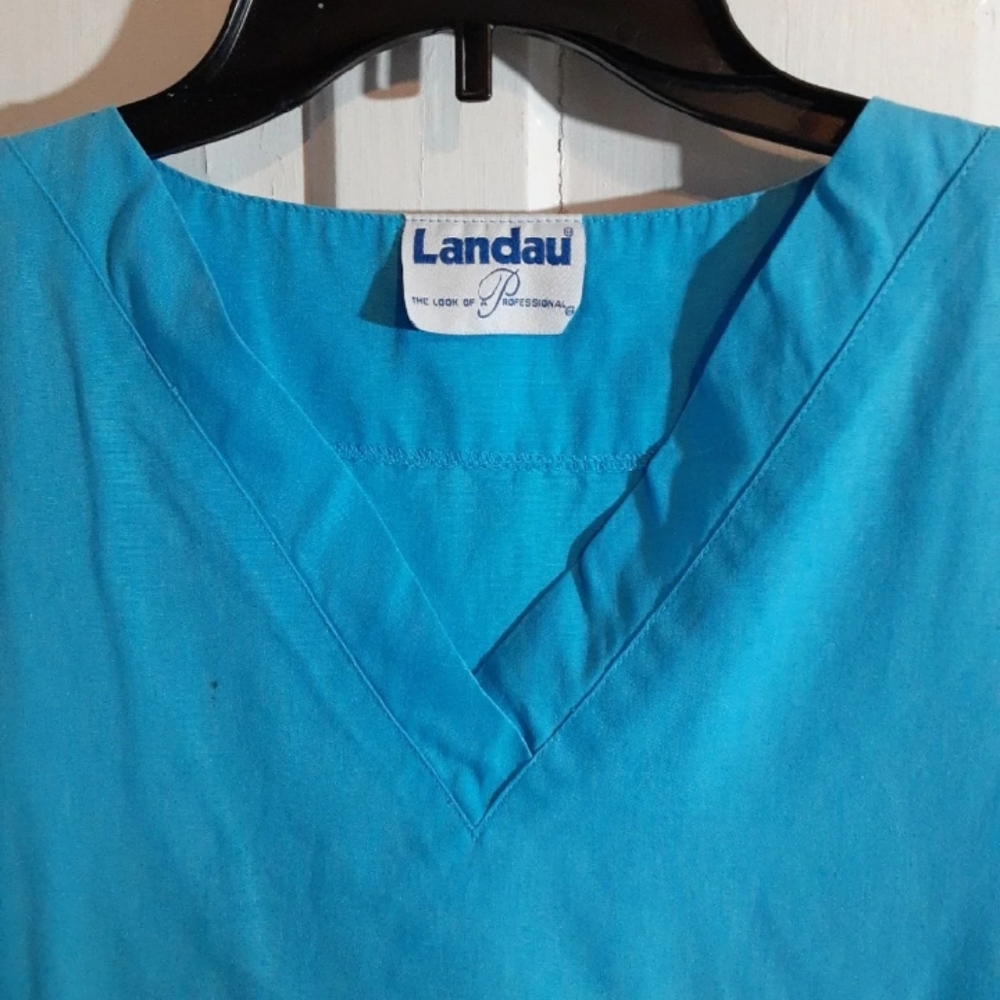 Scrub Top - Picture 2 of 9